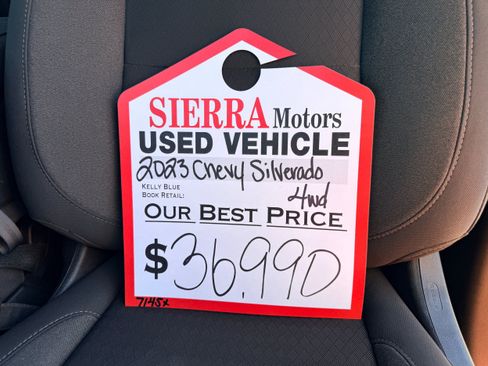 Used 2023 Chevrolet Silverado 1500 Custom w/ LPO, Dark Essentials Package AWD/4WD image 8