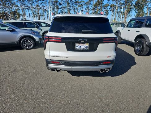 Used 2025 Chevrolet Traverse Z71 w/ Driver Confidence Package image 4