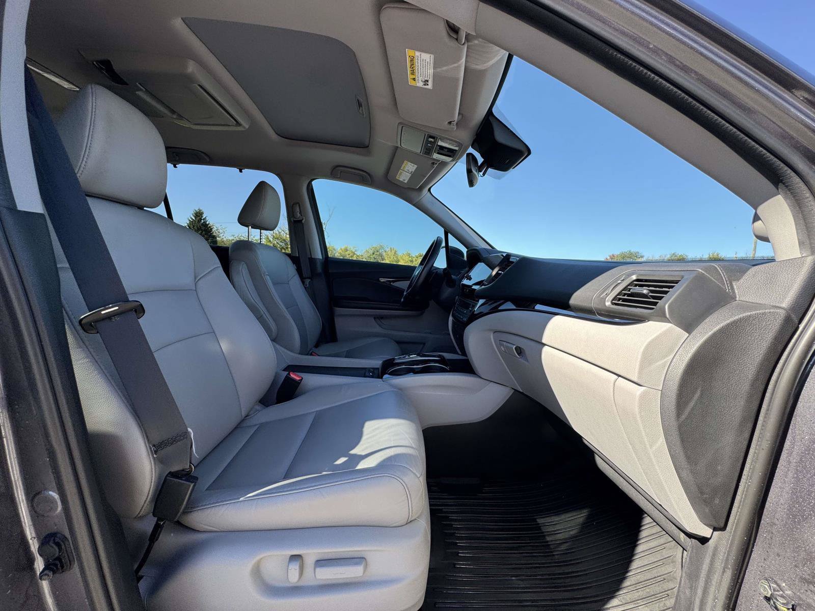 Used 2019 Honda Pilot Touring image 18