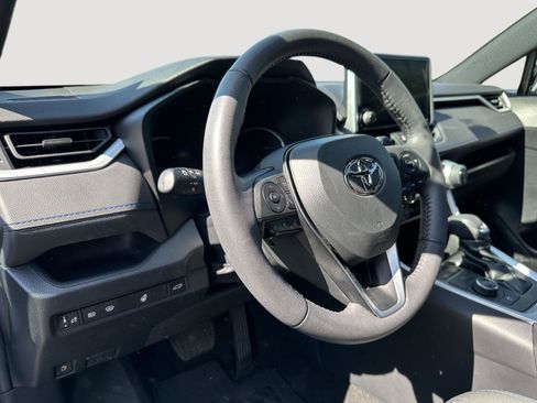 Certified 2023 Toyota RAV4 SE w/ Convenience Package image 47