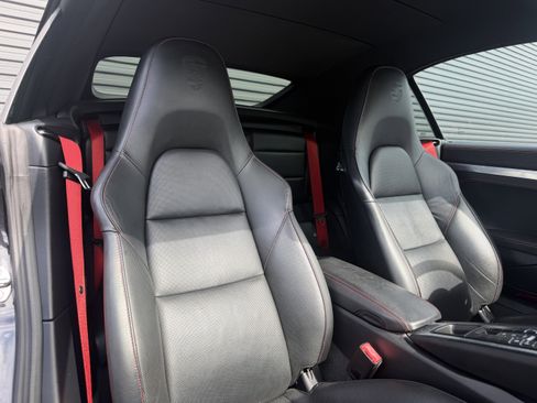 Certified 2019 Porsche 911 Turbo AWD/4WD image 18