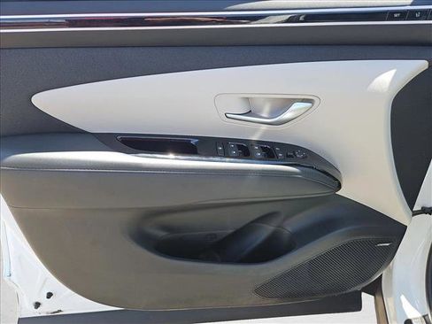 Certified 2024 Hyundai Tucson Limited FWD image 11