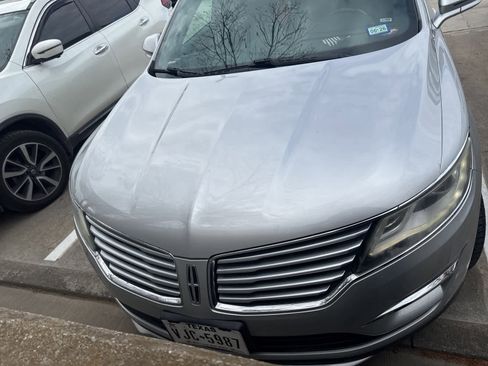 Used 2015 Lincoln MKC FWD w/ Equipment Group 101A Select image 2