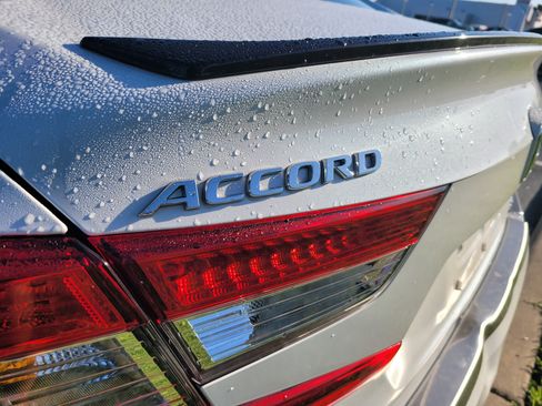 Used 2022 Honda Accord Sport Special Edition image 7