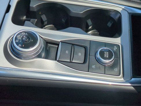 Used 2023 Ford Explorer XLT w/ Equipment Group 202A AWD/4WD image 33
