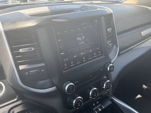 Used 2021 RAM 1500 Big Horn RWD image 16