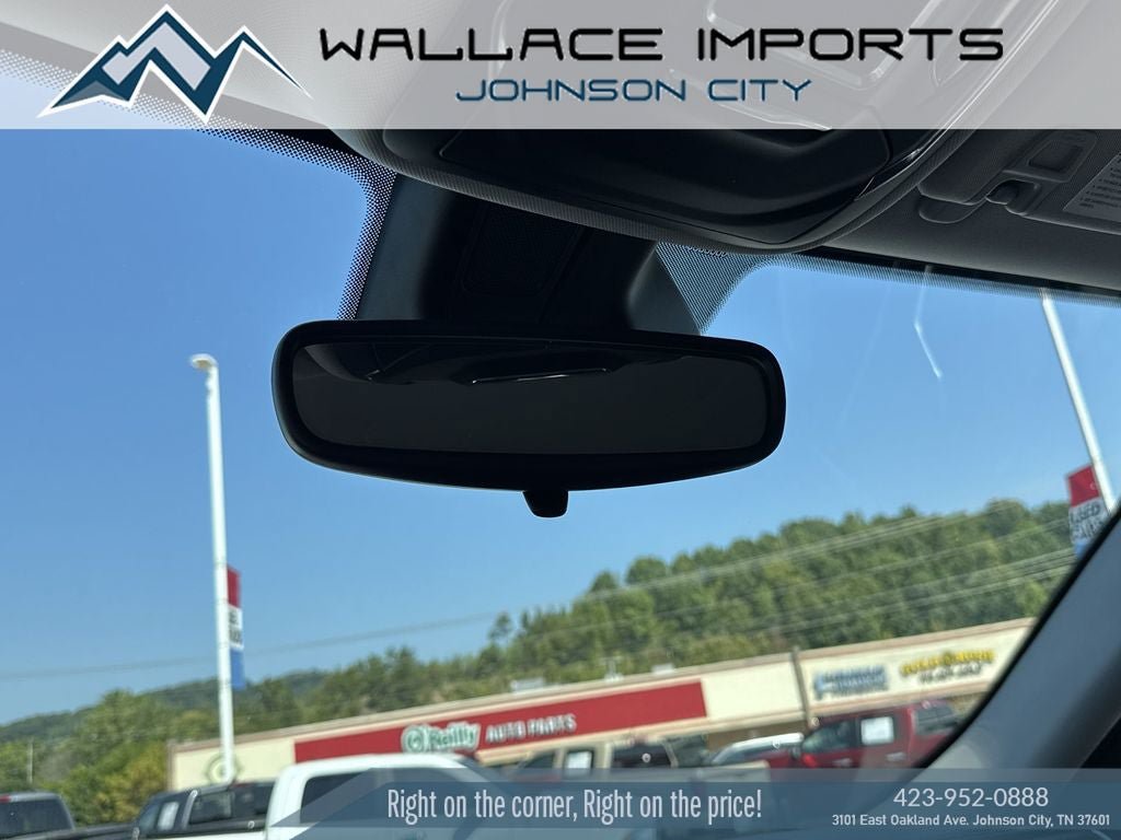 Used 2023 Jeep Grand Cherokee Limited AWD/4WD image 16