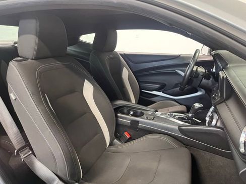 Used 2023 Chevrolet Camaro LT image 10