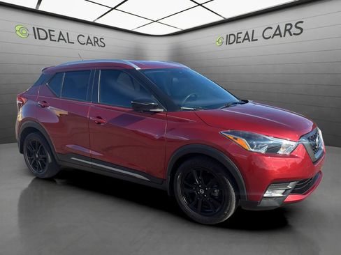 Used 2020 Nissan Kicks SR FWD image 2