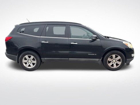 Used 2009 Chevrolet Traverse LT AWD/4WD image 9