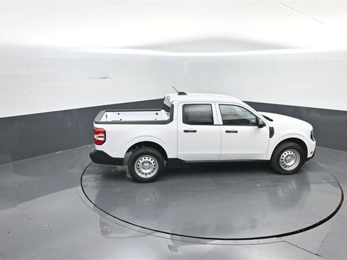 New 2025 Ford Maverick XL image 22