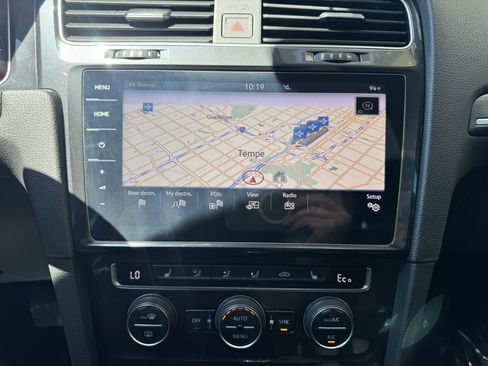 Used 2019 Volkswagen e-Golf SEL Premium image 23