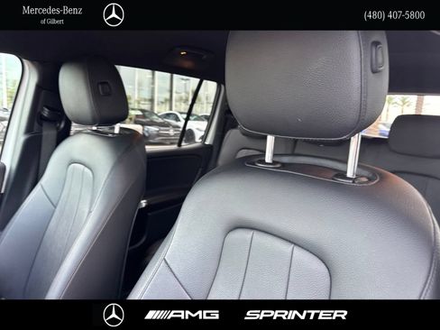 Used 2024 Mercedes-Benz GLB 250 image 17