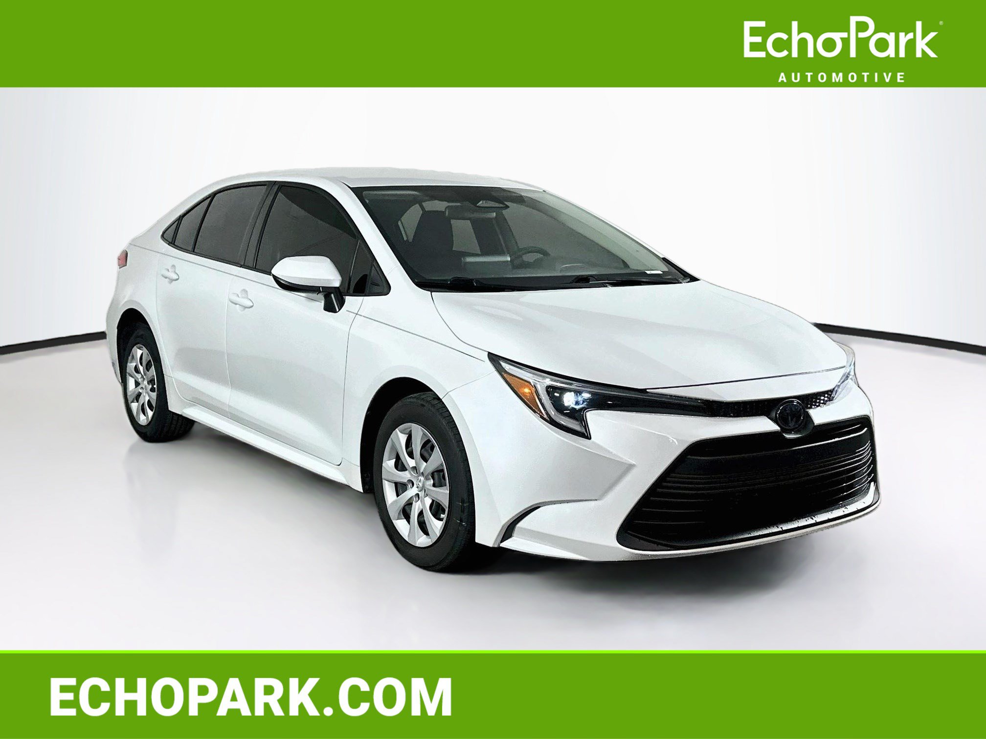 Used 2024 Toyota Corolla LE FWD image 1
