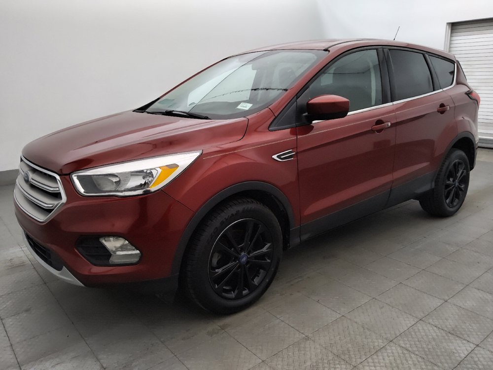 Used 2019 Ford Escape SE FWD image 2