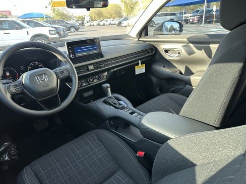 Used 2026 Honda HR-V LX image 17