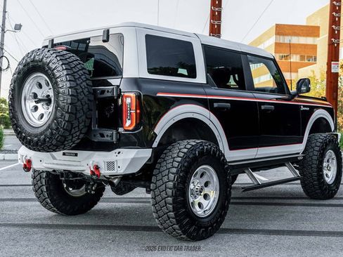 Used 2024 Ford Bronco Wildtrak AWD/4WD image 8