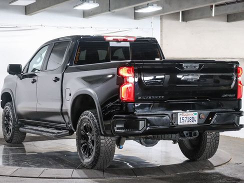 Used 2025 Chevrolet Silverado 1500 ZR2 w/ Technology Package AWD/4WD image 8