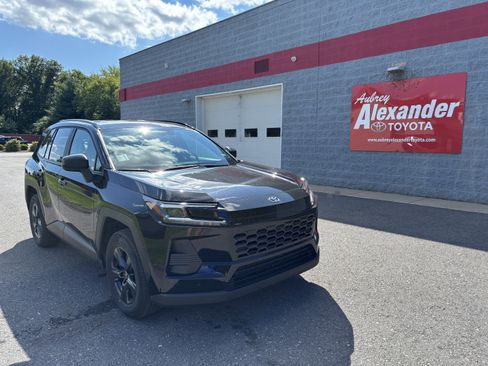 Certified 2026 Toyota RAV4 LE AWD/4WD image 1