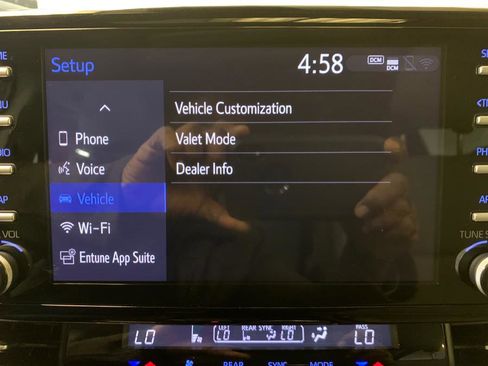 Used 2021 Toyota Sienna XLE image 32