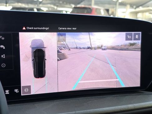 Certified 2025 Audi Q5 Premium w/ Convenience Package image 19