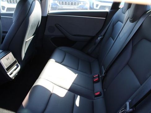 Used 2025 Tesla Model 3 Long Range image 31