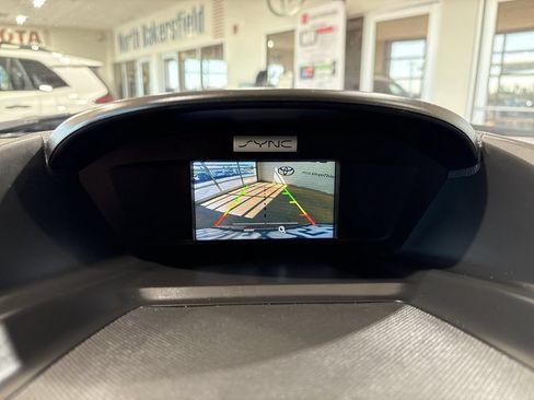 Used 2017 Ford Escape SE FWD image 17