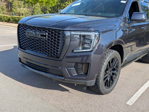 Used 2023 GMC Yukon Denali w/ LPO, Floor Liner Package AWD/4WD image 10