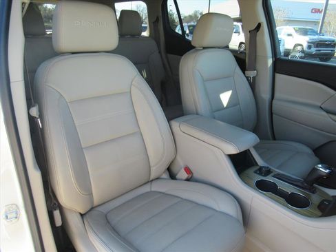 Used 2019 GMC Acadia Denali w/ Technology Package image 9