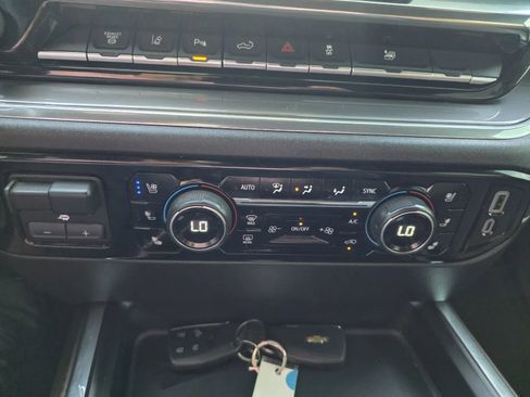 Used 2025 Chevrolet Silverado 3500 High Country w/ Technology Package AWD/4WD image 20