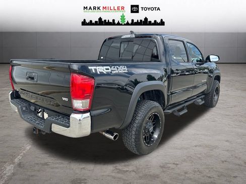Used 2017 Toyota Tacoma TRD Off-Road w/ Tow Package (A/T) AWD/4WD image 6