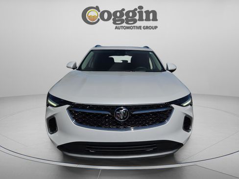 Used 2023 Buick Envision Avenir image 9