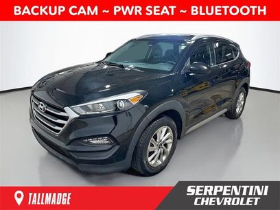 Used 2017 Hyundai Tucson SE w/ SE Popular Package 02
