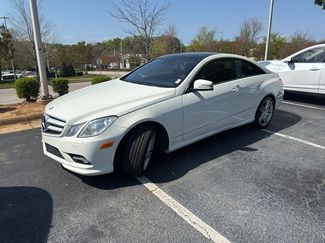 Used 2011 Mercedes-Benz E 550 Coupe video 1