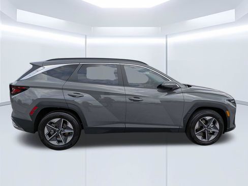 Certified 2026 Hyundai Tucson SEL FWD image 3