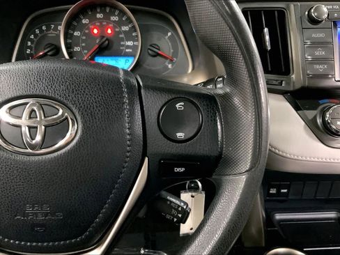 Used 2013 Toyota RAV4 XLE AWD/4WD image 25