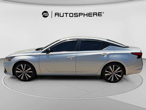 Used 2020 Nissan Altima 2.5 SR FWD image 4