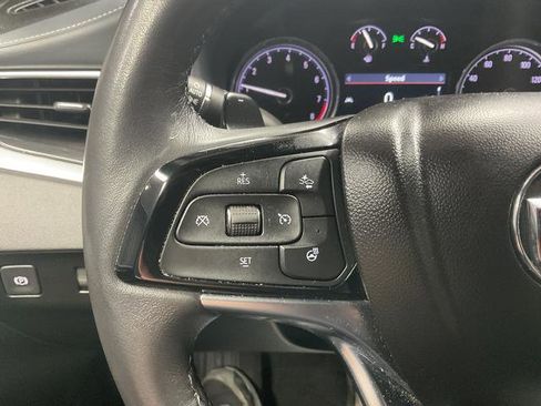 Used 2023 Buick Enclave Essence image 24
