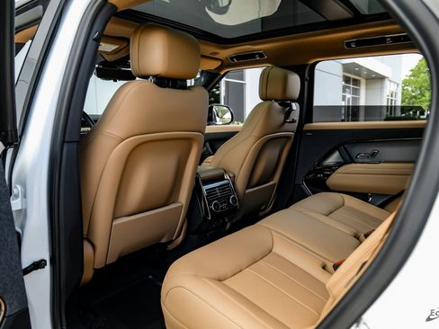 Used 2024 Land Rover Range Rover Sport SE image 68