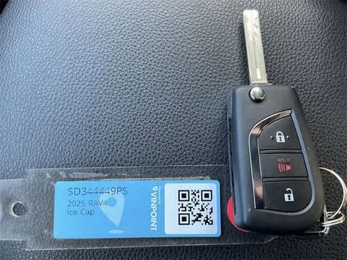 Used 2025 Toyota RAV4 LE image 27