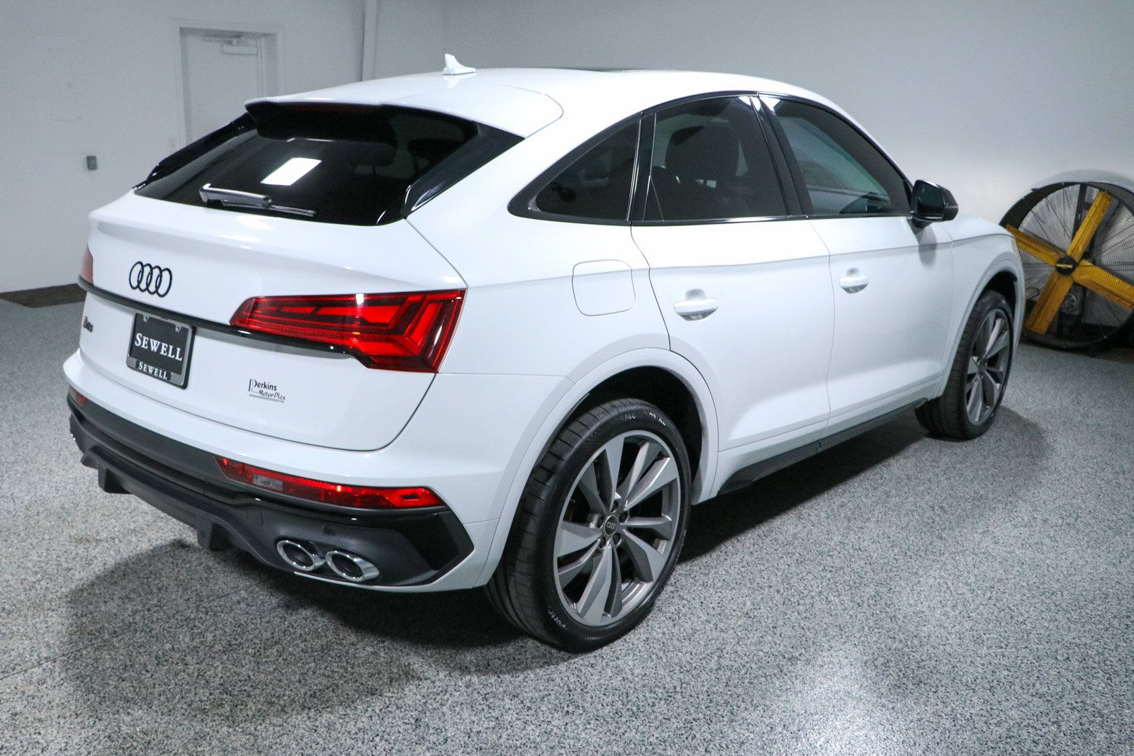 Used 2023 Audi SQ5 Premium Plus w/ Premium Plus Package AWD/4WD image 7