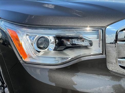Used 2019 GMC Acadia Denali w/ Technology Package AWD/4WD image 32