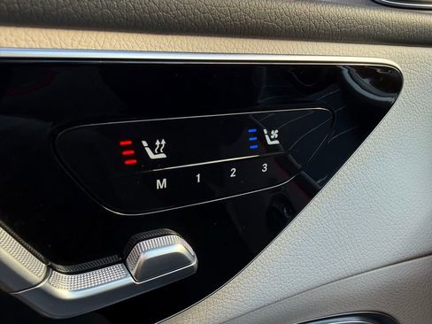 Used 2025 Mercedes-Benz C 300 Sedan image 26