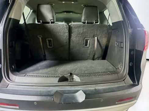 Used 2019 GMC Acadia SLT image 29