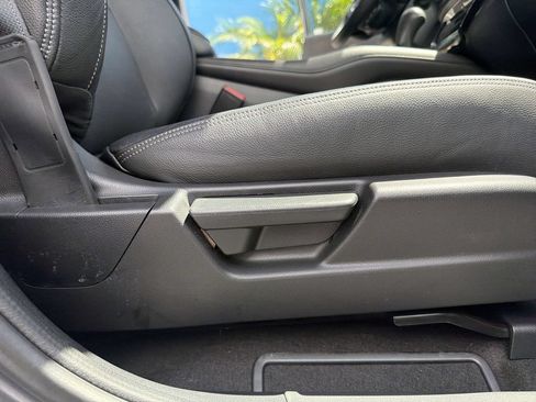 Used 2022 Honda HR-V EX-L image 39