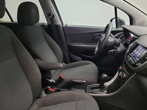 Used 2020 Chevrolet Trax LS w/ Tint and Cruise Package FWD image 21