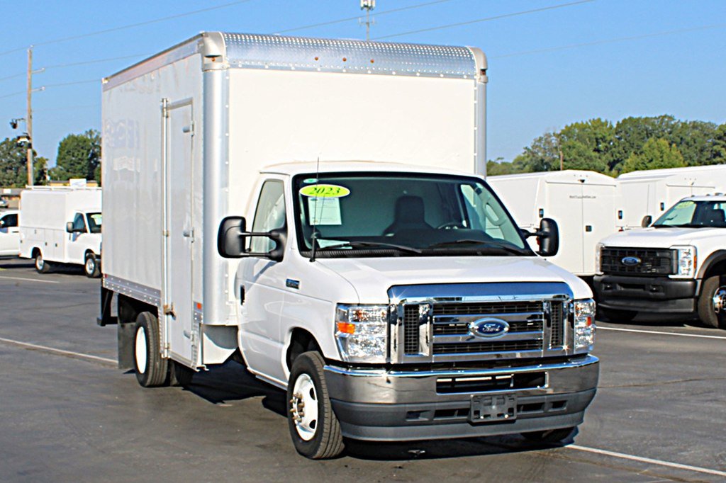 Used 2023 Ford E-350 and Econoline 350 Super Duty w/ Power Windows & Locks Group RWD image 3