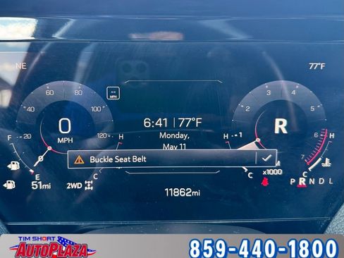 Used 2025 GMC Yukon XL Denali AWD/4WD image 4