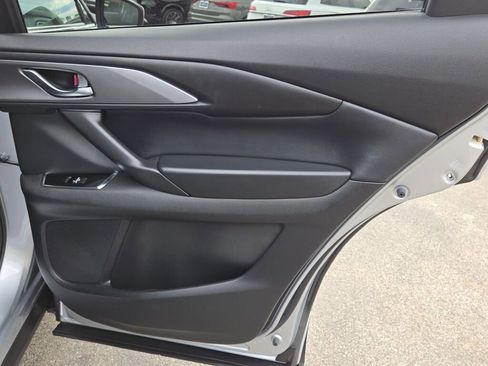 Used 2023 MAZDA CX-9 Touring image 13