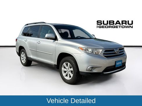 Used 2013 Toyota Highlander Plus image 1